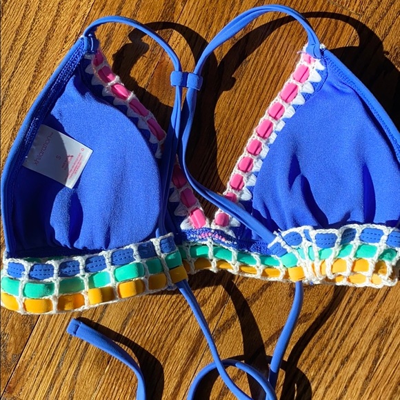 Two bikini tops small - Picture 8 of 8